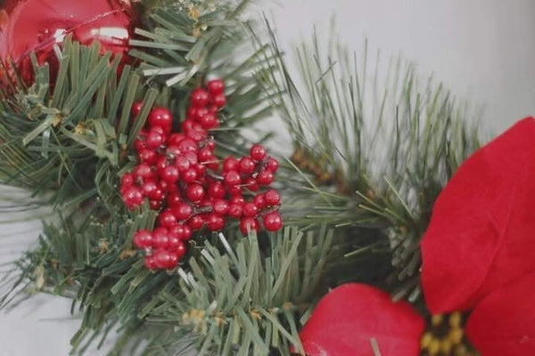 stunning-red-and-gold-christmas-wreath-decoration