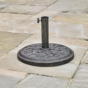 Traditional parasol base for patios and balconies