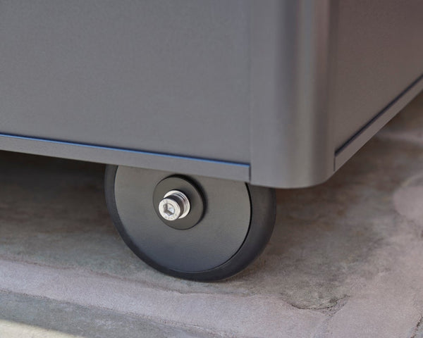 Premium outdoor storage chest
