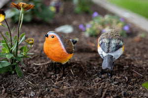 Lifelike robin bird garden decoration