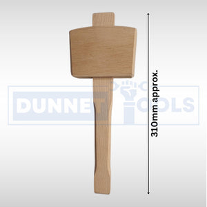 Wooden woodworking hammer for chiselling tasks