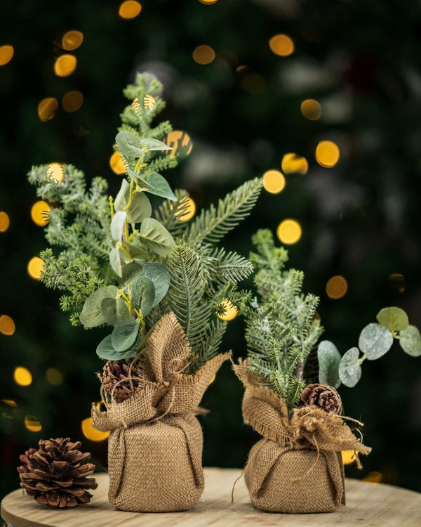 Pine Cone Berries Mini Artificial Tree Decoration