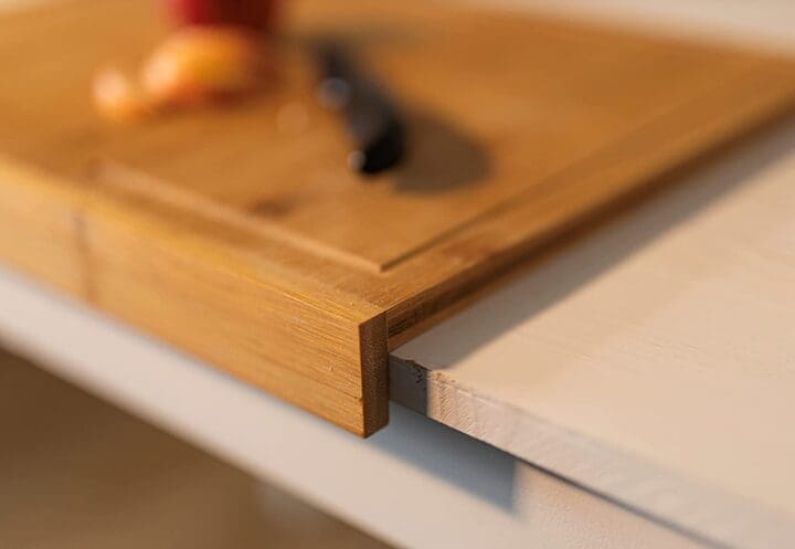 easy-clean-counter-edge-chopping-board