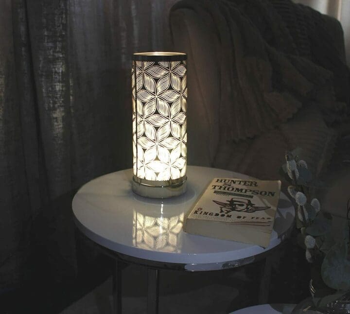 flower-pattern-led-colour-changing-aroma-lamp-silver