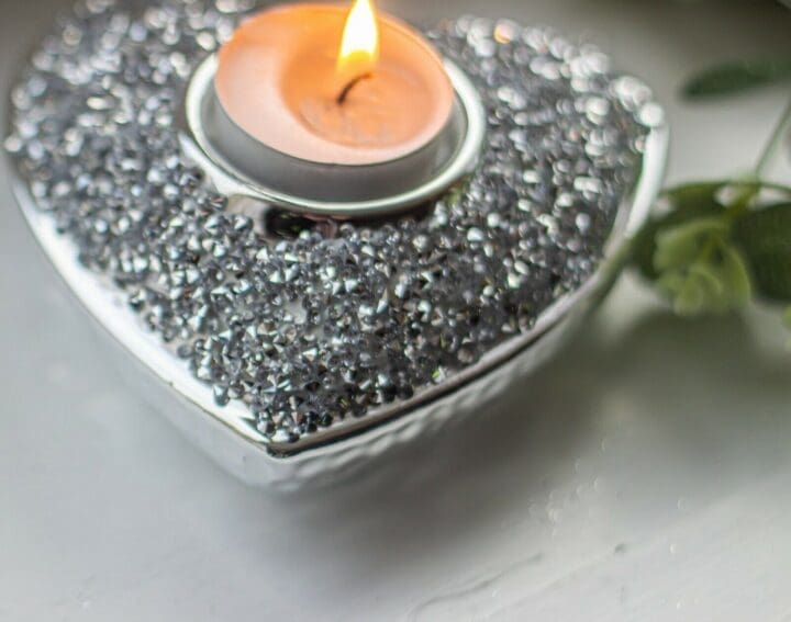 silver-diamante-heart-shape-tea-light-candle-holders