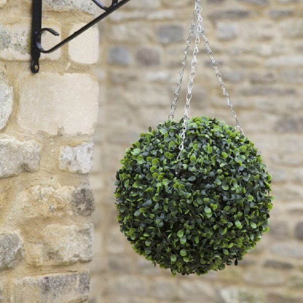 Boxwood-Topiary-Ball-30cm-1