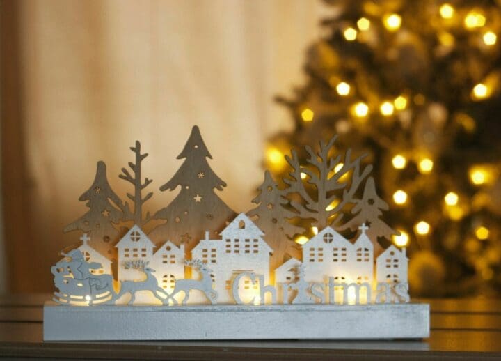 Christmas-Village-Scene-Santa