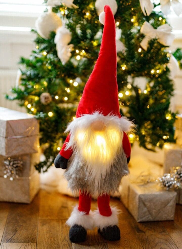 Christmas-beard-lit-up-santa-2