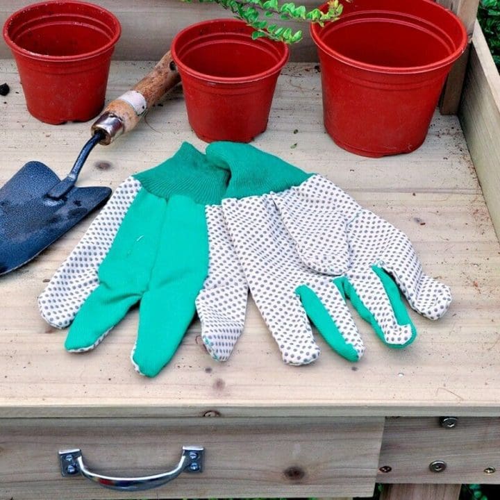 lightweight-rubber-grip-cotton-gardening-gloves