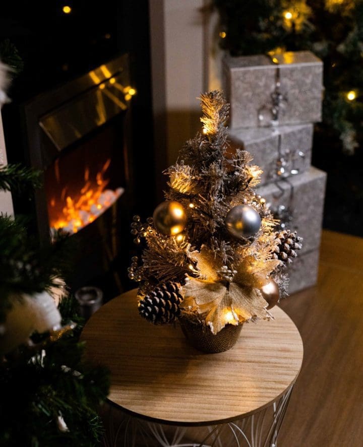 mini-led-christmas-tree-light-decor-silver-and-gold