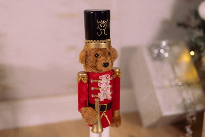 traditional-wooden-teddy-bear-nutcracker-ornament
