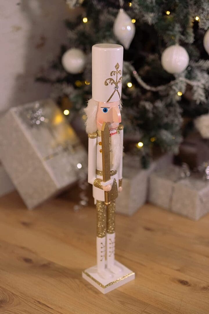 large-christmas-nutcracker-ornament-white-jumbo