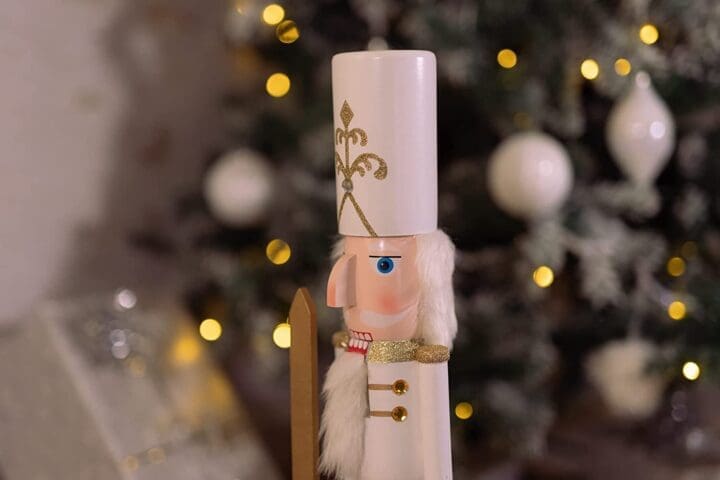 large-christmas-nutcracker-ornament-white-jumbo