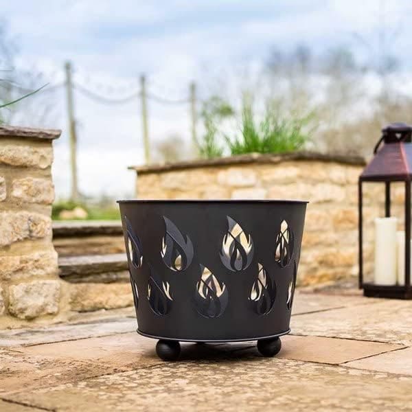 fuego-rustic-flame-design-outdoor-fire-basket